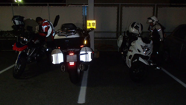 テンホウの駐車場